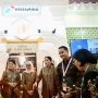 Kunjungi Dekranas Expo 2024, Ibu Negara Iriana Joko Widodo Belanja Aksesori dan Batik UMKM