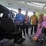 Toyota Indonesia Serahkan Sienta Welcab untuk Pasien Berkebutuhan Khusus