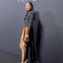 Pakai Kain Batik Saat Foto dengan Han So Hee di Cannes Film Festival, Raline Shah Tampil Cetar