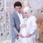 7 Potret Syahrini Pamerkan Baby Bump, Dikecup Mesra Reino Barack
