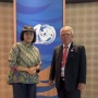 Momen Sri Mulyani Pakai Topi Buluk Menteri Basuki