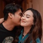 Happy Asmara Manja-manjaan ke Gilga Sahid di Backstage, Malah Disindir Tak Punya Malu