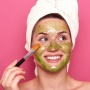 3 Rekomendasi Gel Mask yang Diklaim Dapat Memudarkan Bekas Jerawat Merah