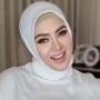 Tips Makeup Simpel ala Syahrini: Rahasia Riasan Tetap Flawless meski Tak Pakai Bedak