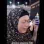 Peristiwa Langka, Burung Hinggap di Kepala Perempuan Sedang Tawaf Mengelilingi Kakbah