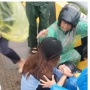 Komentar Emak-emak Bantu Gagalkan Niat Perempuan yang Ingin Bunuh Diri jadi Sorotan: Percuma Cantik-Cantik Bodoh