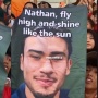 Suporter Bentangkan Spanduk 'Nathan Terbang Tinggi, Bersinar Seperti Matahari', Netizen: Ini Sepak Bola Bukan Konser