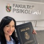 Lulus Kuliah 20 Tahun yang Lalu, Ersa Mayori Bahagia Baru Menerima Ijazahnya