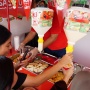 Hari Keju Sedunia Dirayakan dengan Beragam Acara Menarik: Mulai Lomba Parut Keju Hingga Nikmati Berbagai Keju Gratis