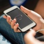 Baterai iPhone Lelet? Ini 5 Trik Rahasia Charger Kilat!
