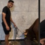 Momen Rizky Ridho Beri Makan Sapi Kurban, Netizen Justru Salah Fokus dengan Sandalnya yang Setara Harga 2 Kambing