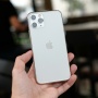 Cara Membersihkan Casing HP Bening Agar Terlihat Baru