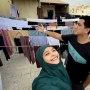 Bukan Cuma Berdoa, Tantri Kotak dan Suami Sibuk Nyuci Baju di Mekah, Kok Bisa?