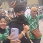 Penampakan Sosok Disamping Atta Halilintar Saat Lontar Jumrah Bikin Geger Jemaah Haji