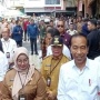Jokowi Bagi-bagi Bantuan Langsung Rp 1,2 Juta, Pedagang Sampit yang Dapat Senang Banget