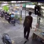 Detik-Detik Kecelakaan Maut Terekam CCTV: Pengendara Motor Tewas Terpental, Kakinya Putus