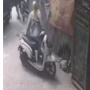 Viral! Aksi Kilat Jambret di Pasar Labuan, Uang Rp42 Juta Raib dalam Sekejap