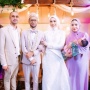 Datangi Nikahan Karyawan, Etika Raffi Ahmad Rela Geser Posisi saat Sesi Foto Tuai Sorotan