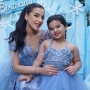 Mengusung Tema Frozen, Putri Tasya Farasya Jadi Princess Elsa di Perayaan Ulang Tahunnya yang ke-4
