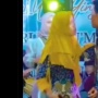 Viral Istri Labrak Suami di Atas Panggung Kondangan, Netizen Ribut: Kalau Marah di Rumah Buk!