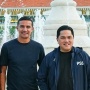 Diajak Kunjungi Pura Mangkunegaran, Legenda Australia Malah Jadi 'Tukang Foto' Ketum PSSI
