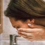 Tidak Bikin Ketarik, 3 Facial Wash Ini Ampuh Mengecilkan Pori-pori Wajah