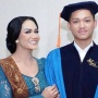 Aksi Haru Azriel Bagi Bunga Buat Kris Dayanti dan Ashanty Dulu Pernah Dilakukan Aurel, Bahkan Lebih Dramatis!