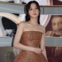 Muncul Bak Ninja, 5 Potret Serba Emas Jisoo BLACKPINK di Acara Cartier Singapura