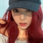 4 Ide Daily Outfit Kasual ala Yuna ITZY, Bisa Tampil Stylish Setiap Hari