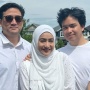 Tetap Antusias, 8 Potret Keluarga Cindy Fatikasari dan Tengku Firmansyah Rayakan HUT RI di Kanada