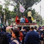 Ratusan Mahasiswa BEM SI Gelar Aksi Di Patung Kuda, Adili 10 Tahun Jokowi