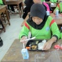 Potret Uji Coba Makan Siang Gratis di Kota Solo, Siswa Dapat Nasi Box hingga Susu