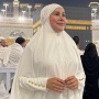 Dianggap Penistaan Agama, Isa Zega Terancam 5 Tahun Penjara Usai Umrah Pakai Busana Perempuan
