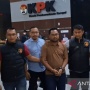 Punya Mobil Porsche, Pegawai KPK Gadungan Pemeras Pejabat Kicep usai Tangan Diborgol, Begini Tampangnya!