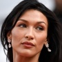 Akhirnya 'Tutup Aurat', Menilik Gaya Bella Hadid di Festival Film Cannes dari Tahun ke Tahun