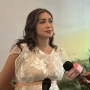 Lagi Hamil, Jessica Iskandar Nikmati Momen Jalan-Jalan Sore di Festival Makan Receh