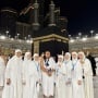 Pakai Busana Sesuai Syariat, Penampilan Keanu AGL saat Umrah Dibandingkan dengan Wanda Hara