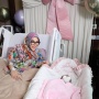 Syahrini Lahiran Pakai Gamis dan Kerudung Dicibir, Adik: Diperbolehkan, Sekarang Sudah Canggih Pemirsa