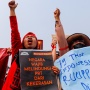 Tuntut UU PPRT Segera Disahkan, Puluhan PRT Geruduk Gedung DPR