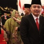 Berkontribusi Majukan Kesejahteraan Sosial, Mensos Risma Terima Tanda Kehormatan Bintang Mahaputera Utama