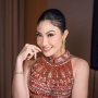 Ayu Dewi Klarifikasi Dianggap Nyinyir ke Gisel Bawa Pacar Baru di Nikahan Luna Maya