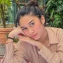 Pulang Nonton Timnas Indonesia, Azizah Salsha Dipeluk Erat Lelaki dari Belakang