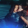 5 Potret Fuji Bergaya Street Style di Depan Bajaj, Disebut Makin Keren Meski Masih Jomblo