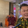 Difitnah Foto Bareng Miras, Kader Golkar Bela Bahlil: Beliau Orang Beriman