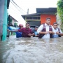 Bobby Nasution Terobos Banjir Lihat Langsung Kondisi Warga