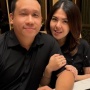 Siapa Suami Tina Toon? Pekerjaannya Gak Kalah Mentereng dari sang Istri yang Anggota Dewan
