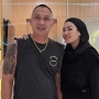 Profil Kiki Ulandari, Istri Jhon LBF yang Izinkan Suaminya Berikan Mobil kepada Kimberly Ryder