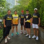 Sambut UI Half Marathon, Saleh Husin, Arief Budhy Hardono, Andre Rahadian dan Didit A Ratam Lakukan Pemanasan