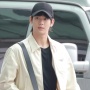 Outfit Bandara Serba Prada Kim Soo Hyun ke Jakarta untuk Fan Meeting Curi Perhatian, Total Harga Tembus Ratusan Juta