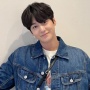 4 Pilihan Padu-padan OOTD Keren ala Kim Bum dengan Nuansa Warna Biru